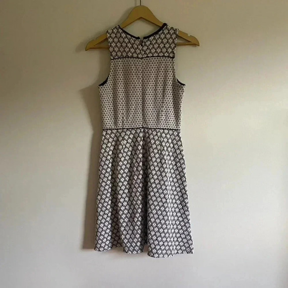 Ann Taylor LOFT Black and White Fit and Flare Dress - Picture 9 of 15